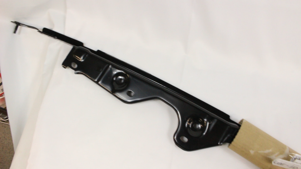 MAZDA Genuine MX-5 MIATA NA8C 1990-1997 Bumper Cover Retainer NA01 MAZDA Genuine MX-5 MIATA NA8C 1990-1997 Bumper Cover Retainer NA01