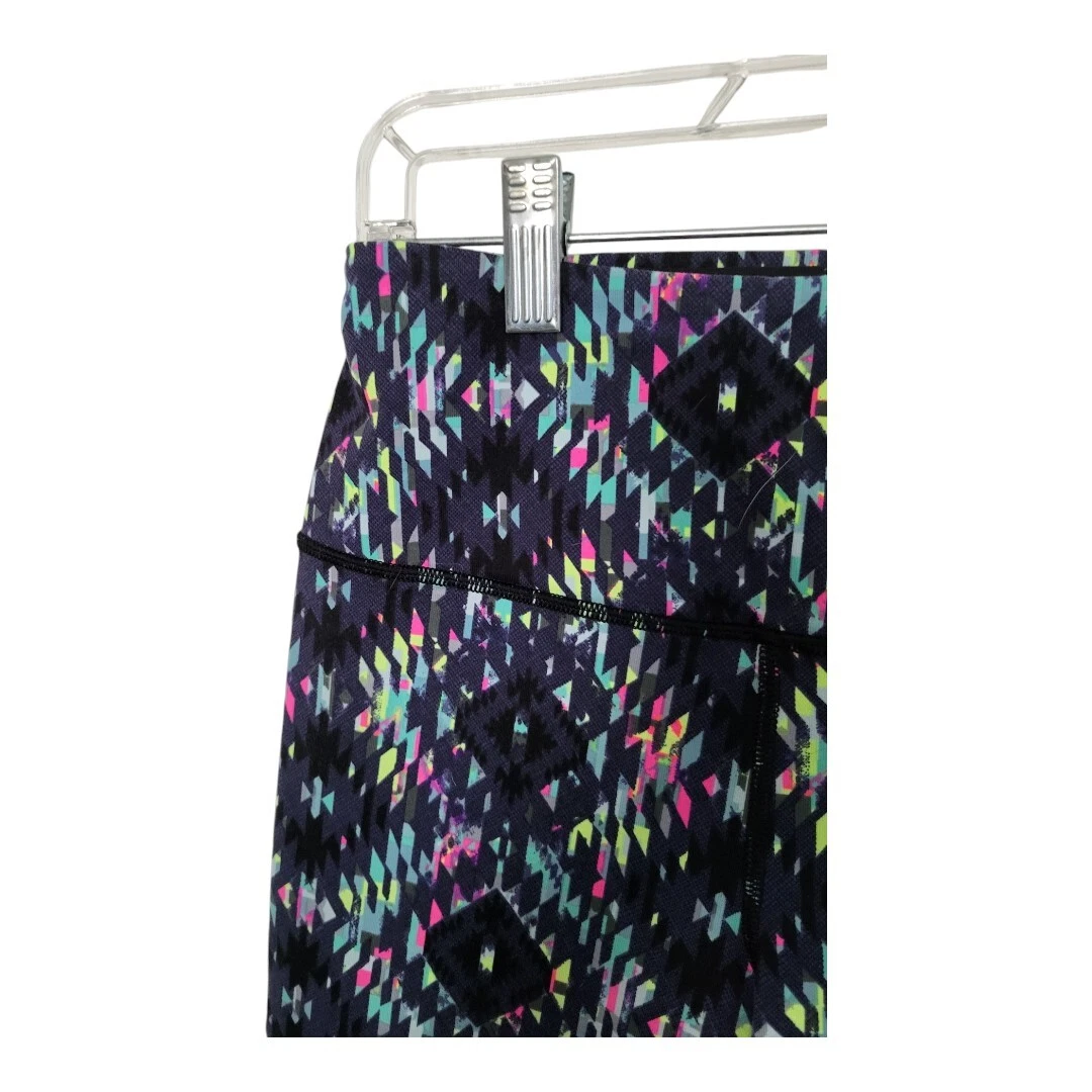 victoria-secret-vs geometric tight leggings