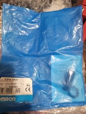 Omron Photoelectric Sensor Limit Reflect 10-30V DC E3FA-VP21