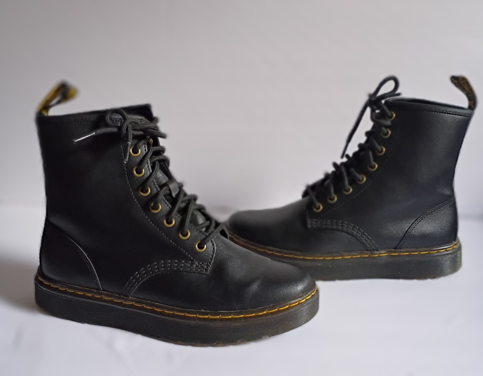 Dr. Martens Black Leather Combat Boots Women's US Size 7 Lace Up Round Toe