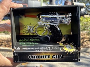 Men in Black Noisy Cricket | eBay