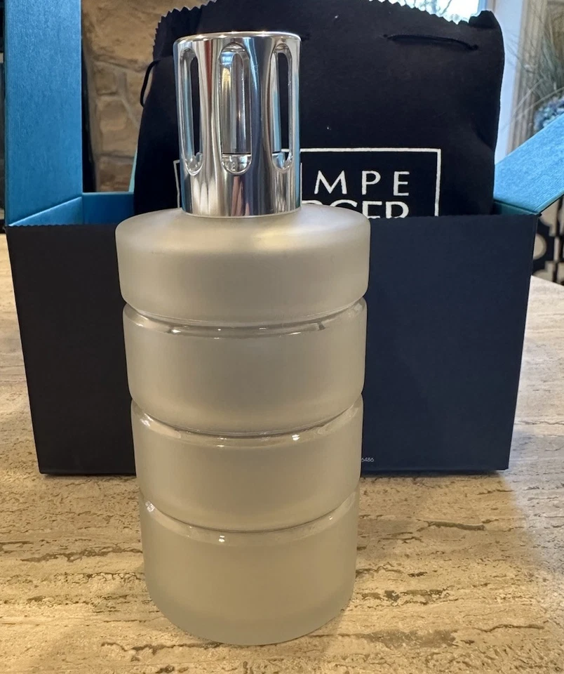 全新! LAMPE BERGER 香氛灯 4018 Stries 磨砂玻璃扩散器 罕见 法国 — 第 3/4 张图片