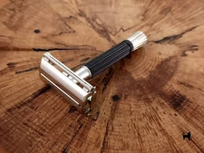 Gillette Black Handle Super Speed Vintage Double Edge Safety Razor - P4 1970