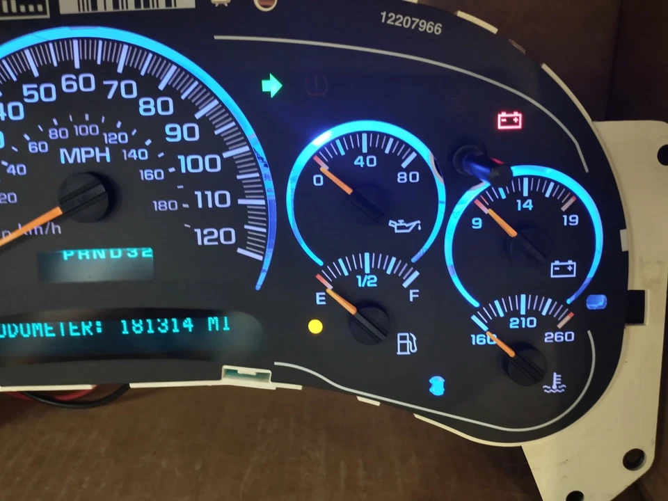 Silverado, Sierra, Tahoe, Suburban, Yukon Gauge Cluster Blue LED 181k 2003 2004 Foto 2 de 4
