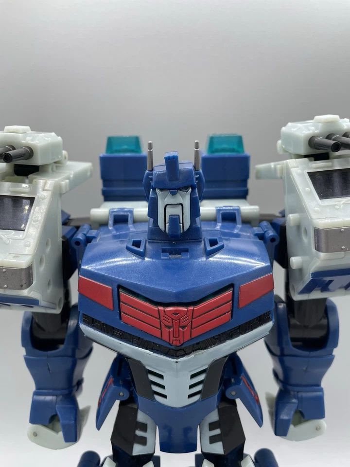 Hasbro Transformers Animated Leader Class Ultra Magnus Action Figure Complete - Image 4 of 4