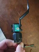 Geo Metro Suzuki Swift Manifold Air Pressure Sensor Map Sensor 18590 50G10
