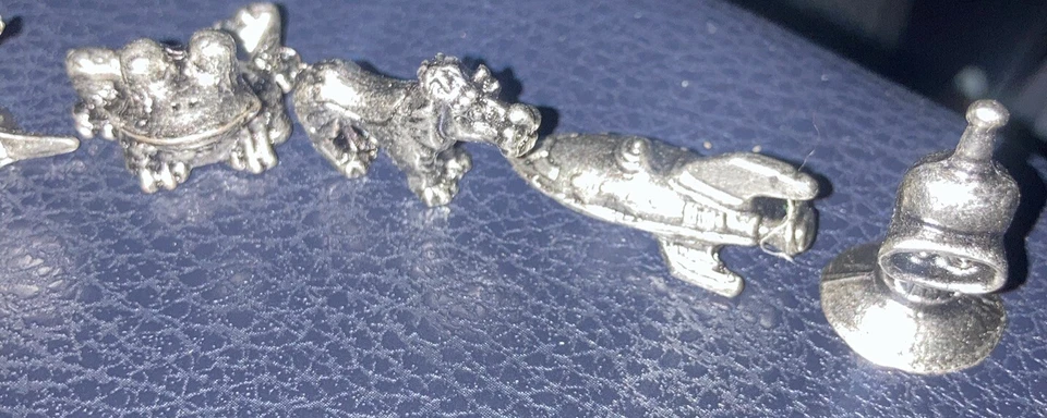 6 Tokens Only Futurama Monopoly Collectors Edition 2011 - Image 3 of 3