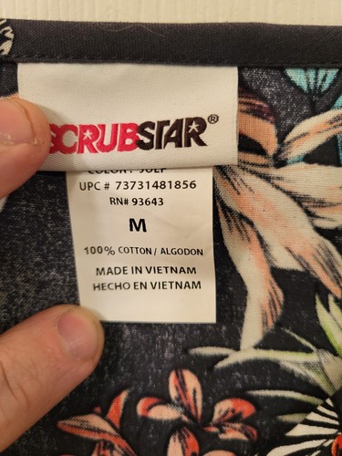 Scrub Tops Lot U-Pick - Disney, Peanuts, Star Wars, Holiday, Cats, Dogs, Flowers - Picture 22 of 442