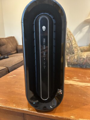Alienware Aurora r10 Ryzen Edition, AMD Ryzen 7 3700x 8- Core Processor 