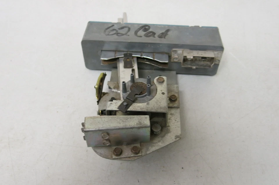 Unidad de control de aire acondicionado vintage usada para Cadillac Deville Eldorado 1962 (7276750) Foto 3 de 4