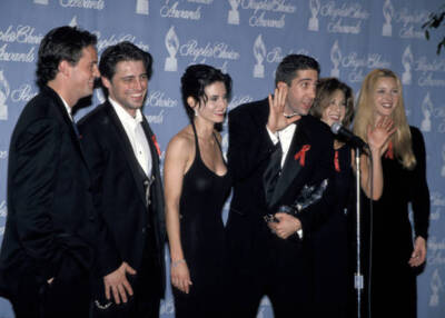 Matthew Perry Matt LeBlanc Courteney Cox David Schwimmer Jenni- 1995 Old Photo