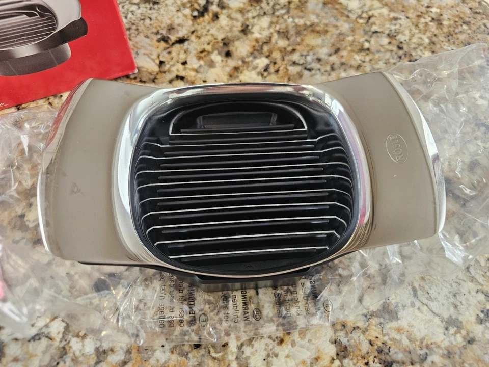 Cortadora de mozzarella y tomate dentada de acero inoxidable Rosle Foto 2 de 4