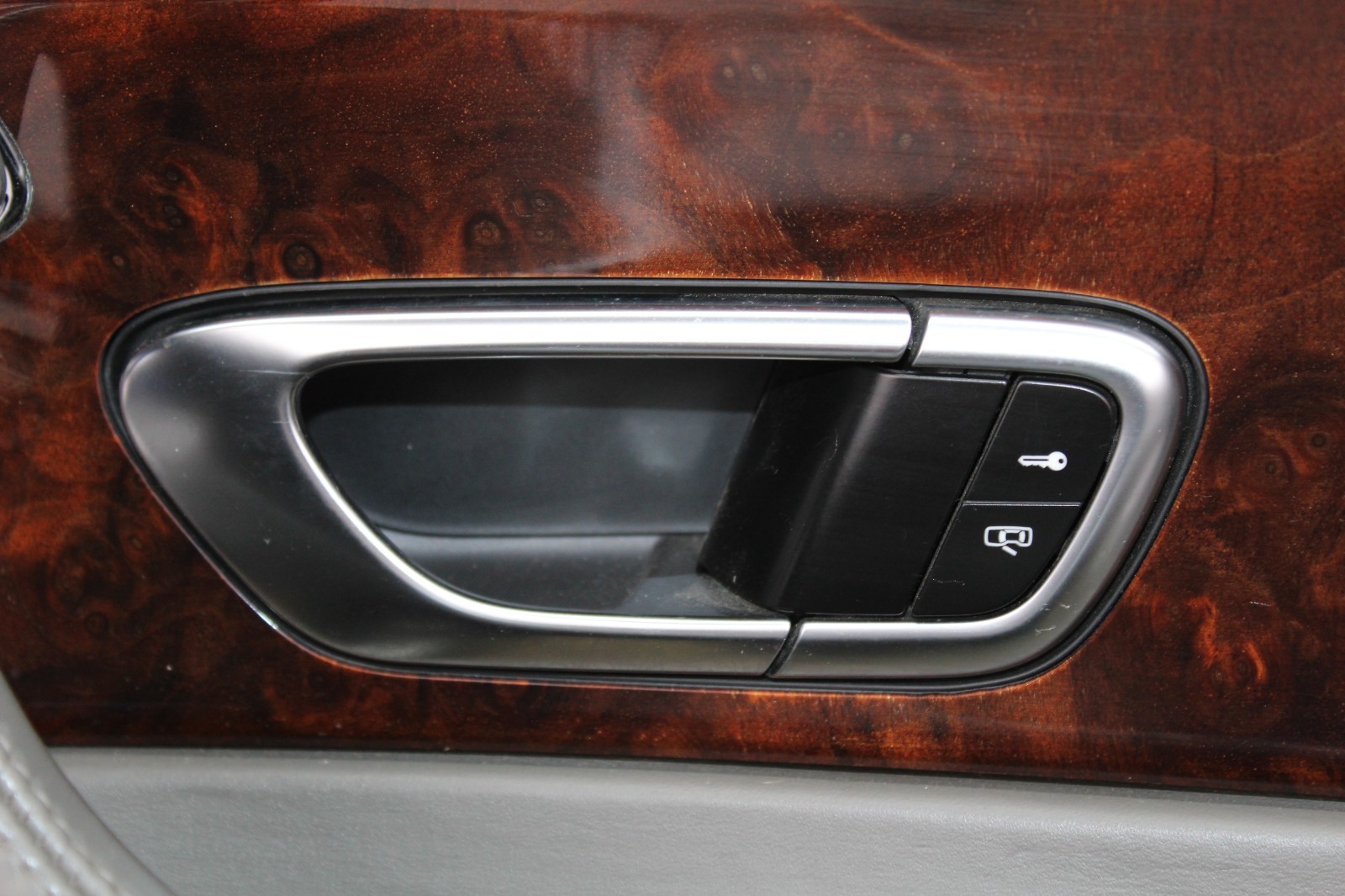 Bentley Continental GT Right Passenger Side Interior Door Panel Trim 2003-2010
