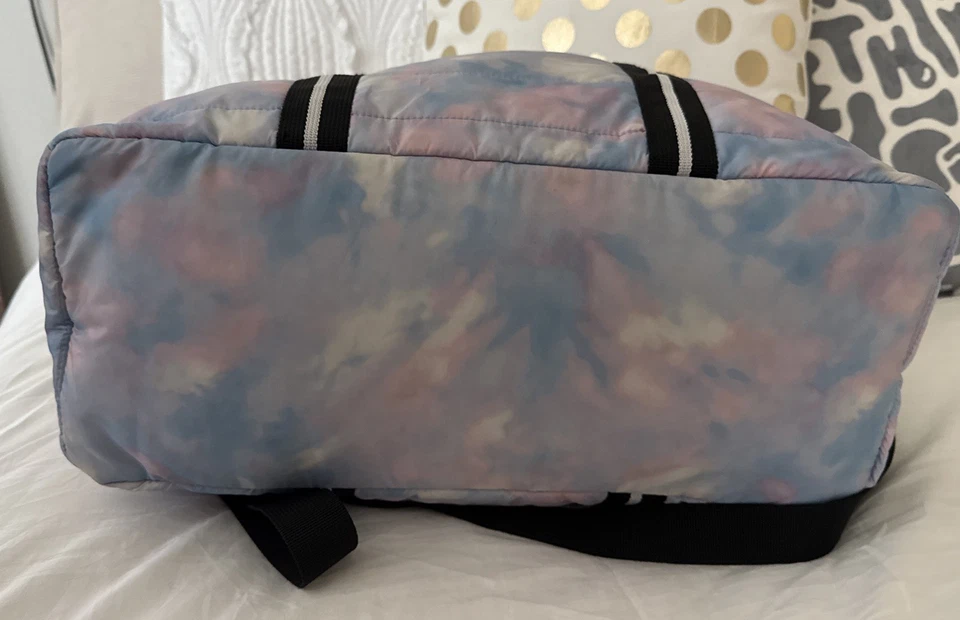 Bolso de Mano Victoria’s Secret ROSA Pastel Acolchado Bolso de Entrenamiento con Correa Foto 3 de 4