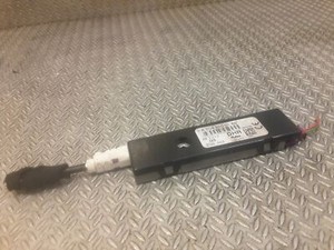 MERCEDES-BENZ C W204 Heckklappenantenne Verstärker 2048200189