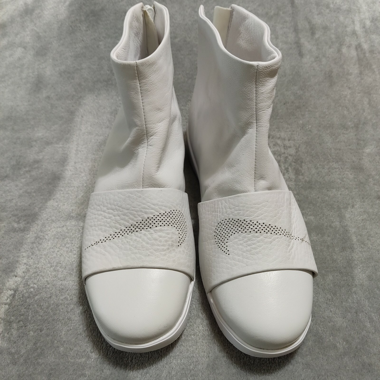 Nike Nikelab Benassi Lux Boot - White on white - size US 9 | eBay