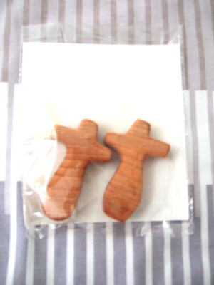 Pilgerkreuz x2 handgefertigte Libanonzeder... gefärbt/geölt...
