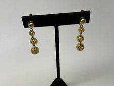 HTF! SIGNED TRIFARI TM GT FILIGREE TRIPLE BALL DROP DANGLE CLIP ON EARRINGS-NEW