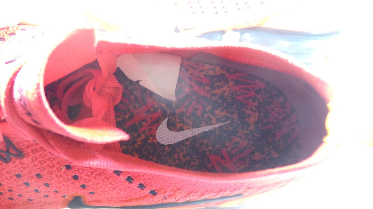 vapormax red orbit on feet