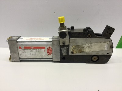 DESTACO Pneumatischer Kraftspanner // 82E40 - 144C000