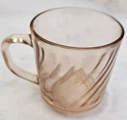 Arcoroc France Rosaline Pink Swirl Glass Mugs 8 oz Depression Glass Tea