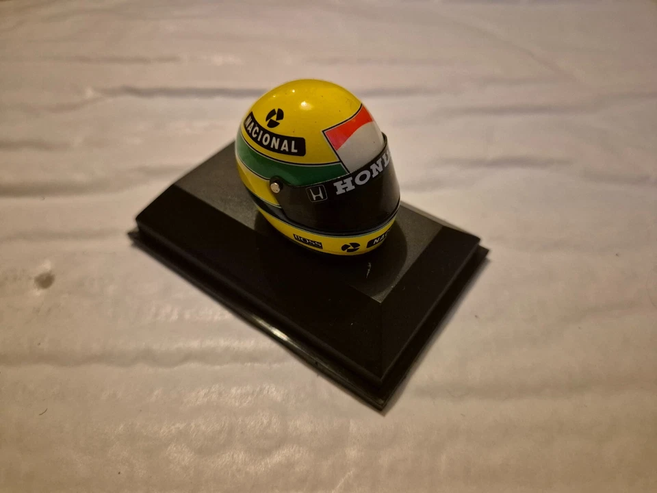 MINICHAMPS 1/8 CLASSIC MCLAREN HONDA 1989 AYRTON SENNA FORMULA 1 F1 HELMET - Image 2 of 4