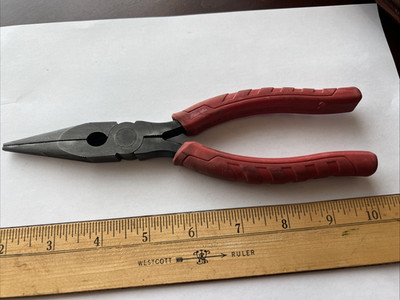 Milwaukee 8 in Long Needle Nose Pliers Model 48-22-6101 Comfort Grip Durable