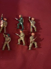 Vintage Barclay Manoil Lead Toy WWII Soldiers  Lot of 6