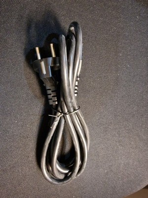 Kaltgerätekabel Netzkabel 2,5m 0,75qmm sw 10 A 250V  Schutzkontakt 180°-C13 180°