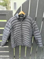 Marmot Jacket Womens Large Black 700 Fill Quilted Puffer Hiking Climb Outdoors