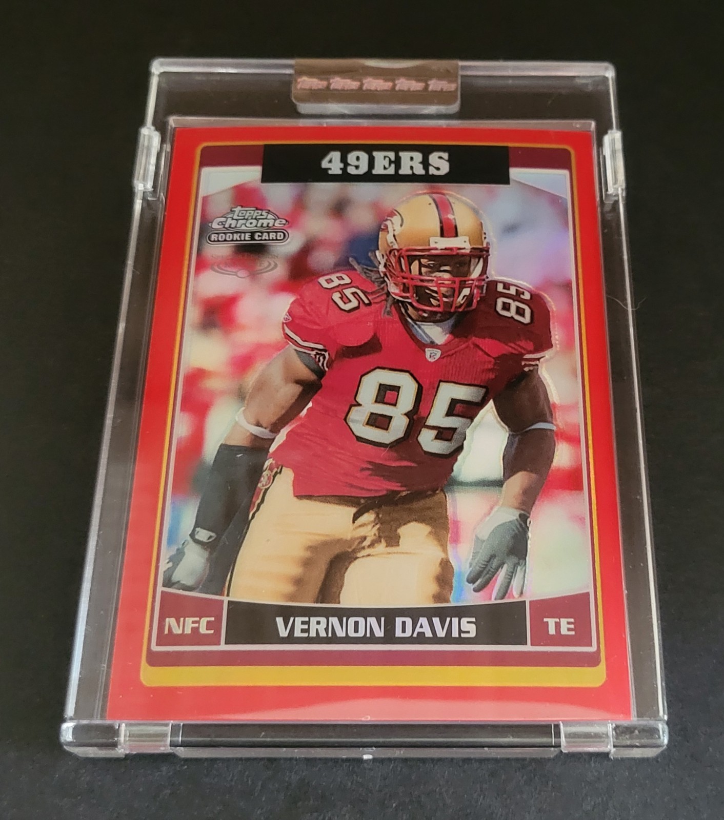 Vernon Davis Topps Chrome #234 Red Refractor