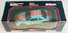 1991 Racing Champions 1:24 Diecast NASCAR Stock Car 43 Richard Petty SIGNED