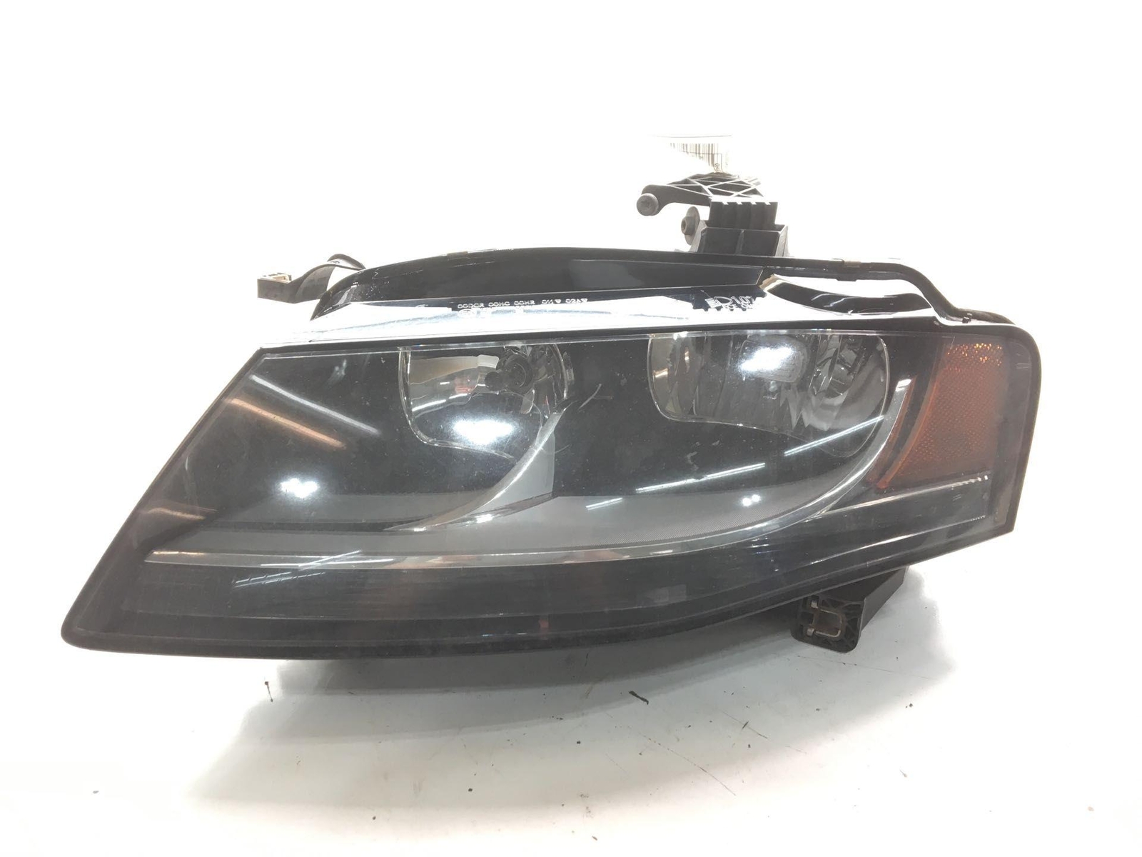 09 AUDI A4 Headlight Assembly Halogen Sdn LH eBay