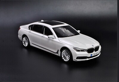 1/18 Scale 7 Series 750 Li 2017 White Diecast Car Model Toy