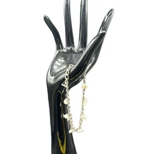 Hand Crafted White Crystal Boho Bracelet 7" White Quartz (?) silver tone