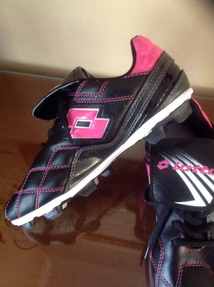 TACCHETTI CALCIO ALLACCIATI LOTTO BAMBINA NERI BIANCHI E ROSA TAGLIA 4