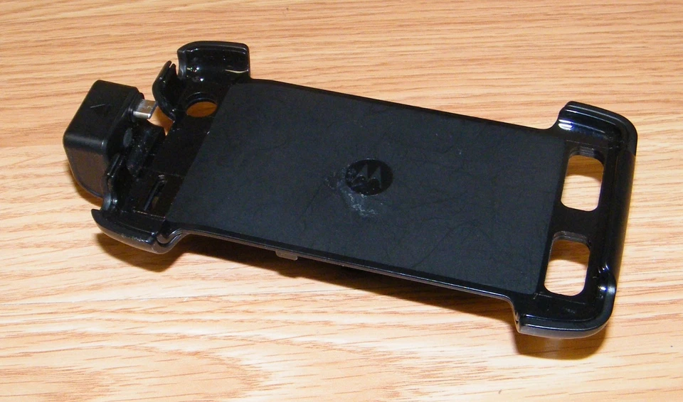 Motorola (PFC50-66801) Droid Razr Vehicle Dock With Built in Charger **READ**  - Image 4 of 4