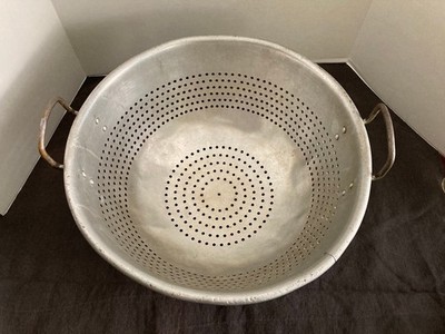 Vtg 16.5'' XL Commercial Industrial Strainer Kitchen Colander Galvanized Aluminum