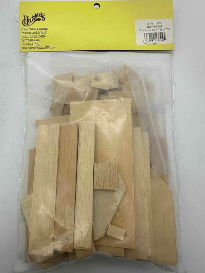 Houseworks Shenandoah Chippendale Collection Drop Front Desk 13004 1/12 Nuevo en Paquete Foto 2 de 3