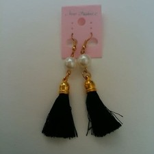 Pearl Fringe Tassel Earrings - Stylish Black Design