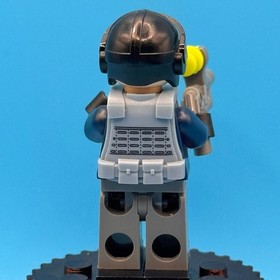 LEGO: ACU Trooper (JW004) - From Jurassic World Set 75915 (2015) RETIRED! LOOK!