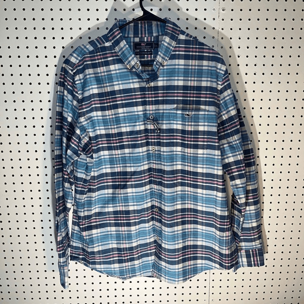 Vineyard Vines button down shirt - image 1