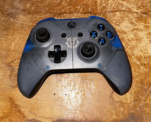 Microsoft Manette Xbox One Gears of War 4 Soldes 2026 - Les Numériques Microsoft Manette Xbox One Gears of War 4 Soldes 2026 - Les Numériques