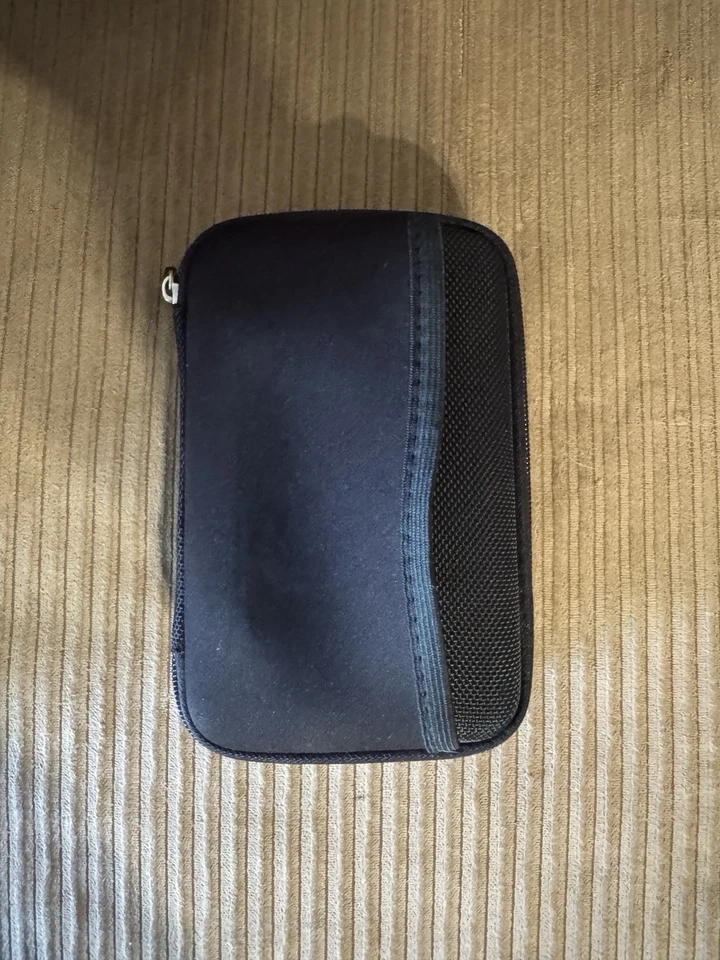 Transcend 1TB StoreJet 25M3 USB 3.1 Portable Hard Drive, & Hard Case - Image 3 of 4