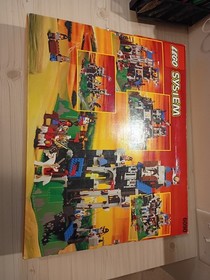 LEGO 6090 Royal Knights Castle Box, Base & Instructions (Vintage 90s!)