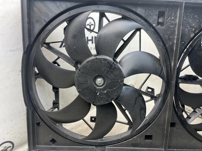 Conjunto de motor ventilador de refrigeración de radiador doble Nissan Rogue 2014-2020 21481-4BA0A OEM Foto 4 de 4