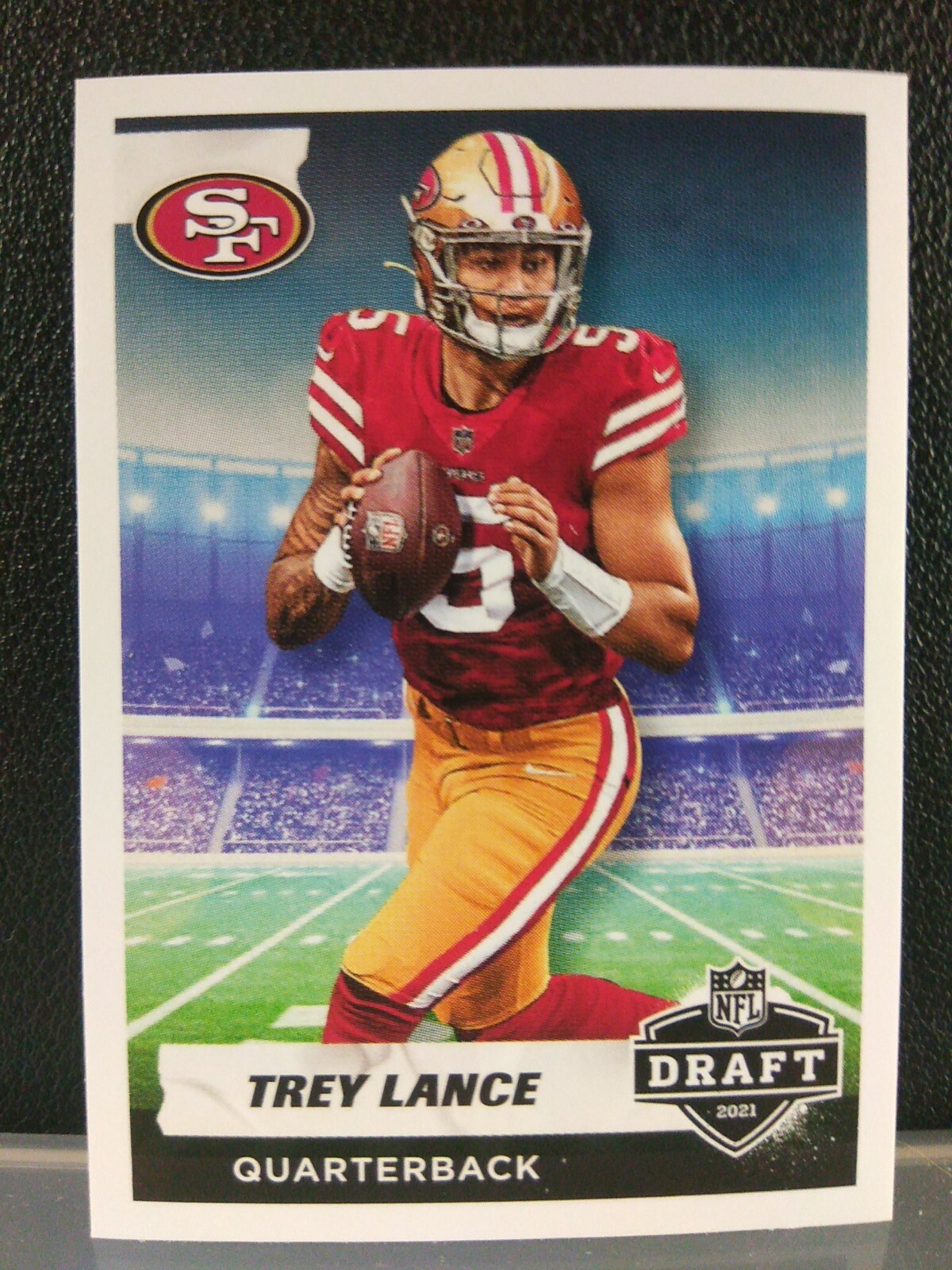 2021 Panini NFL Sticker & Card Collection Trey Lance RC #31 (Sticker)