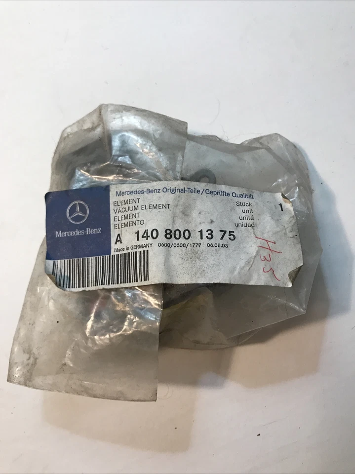 148001375 ELEMENTO / ESPACIO PARA LAS PIERNAS DERECHO W140 S320 S500 S600 600SEL 500SEC 320SE 600 Foto 2 de 4