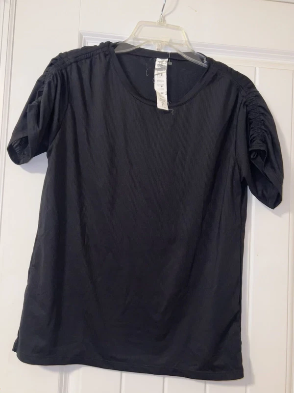 fabletics short sleeved cinched sleeves athletic t-shirt shirt