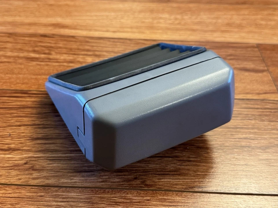 Tercera luz de freno interior gris OEM 1986-1991 MERCEDES-BENZ C126 560SEC FUNCIONA Foto 3 de 4